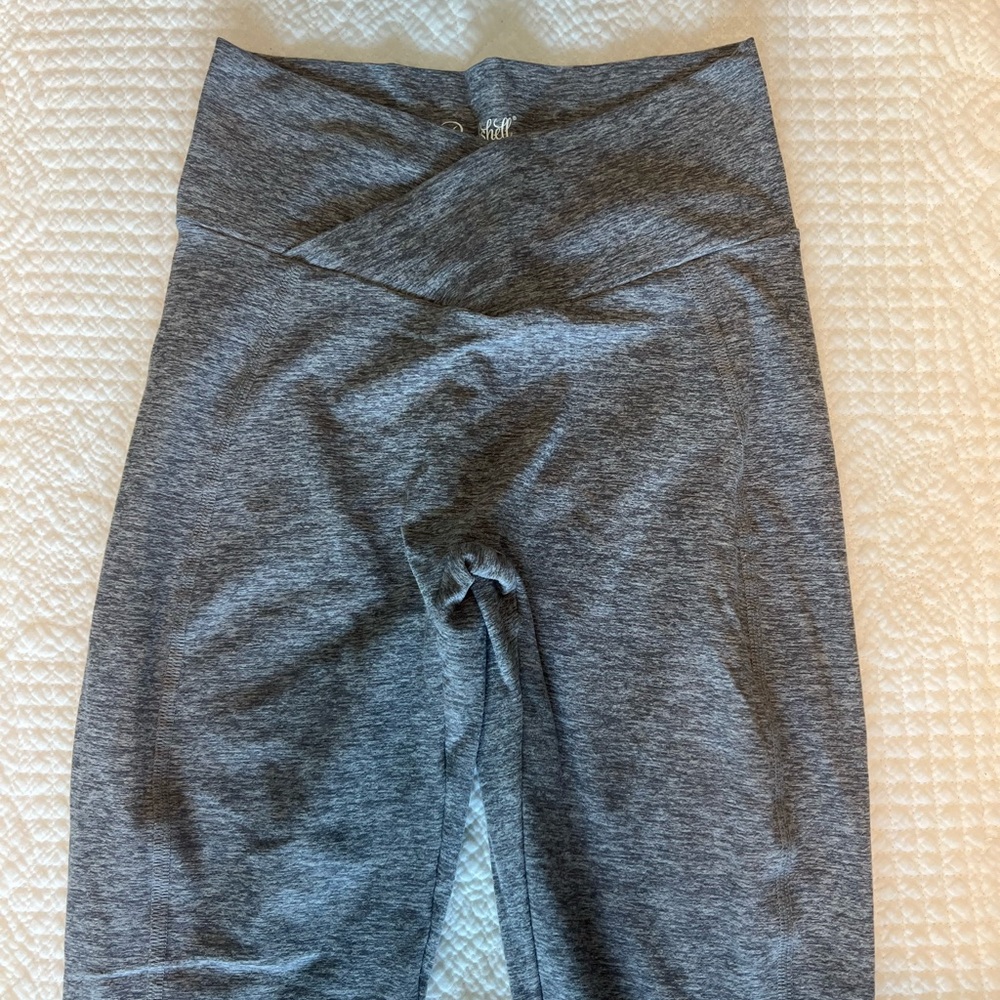 Size small Brazilian contour legging